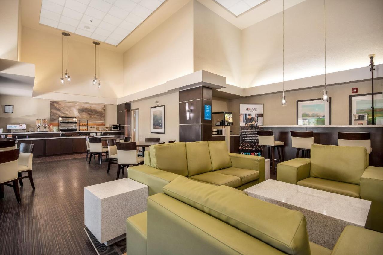 Homesuites By D3H Regina Exterior foto